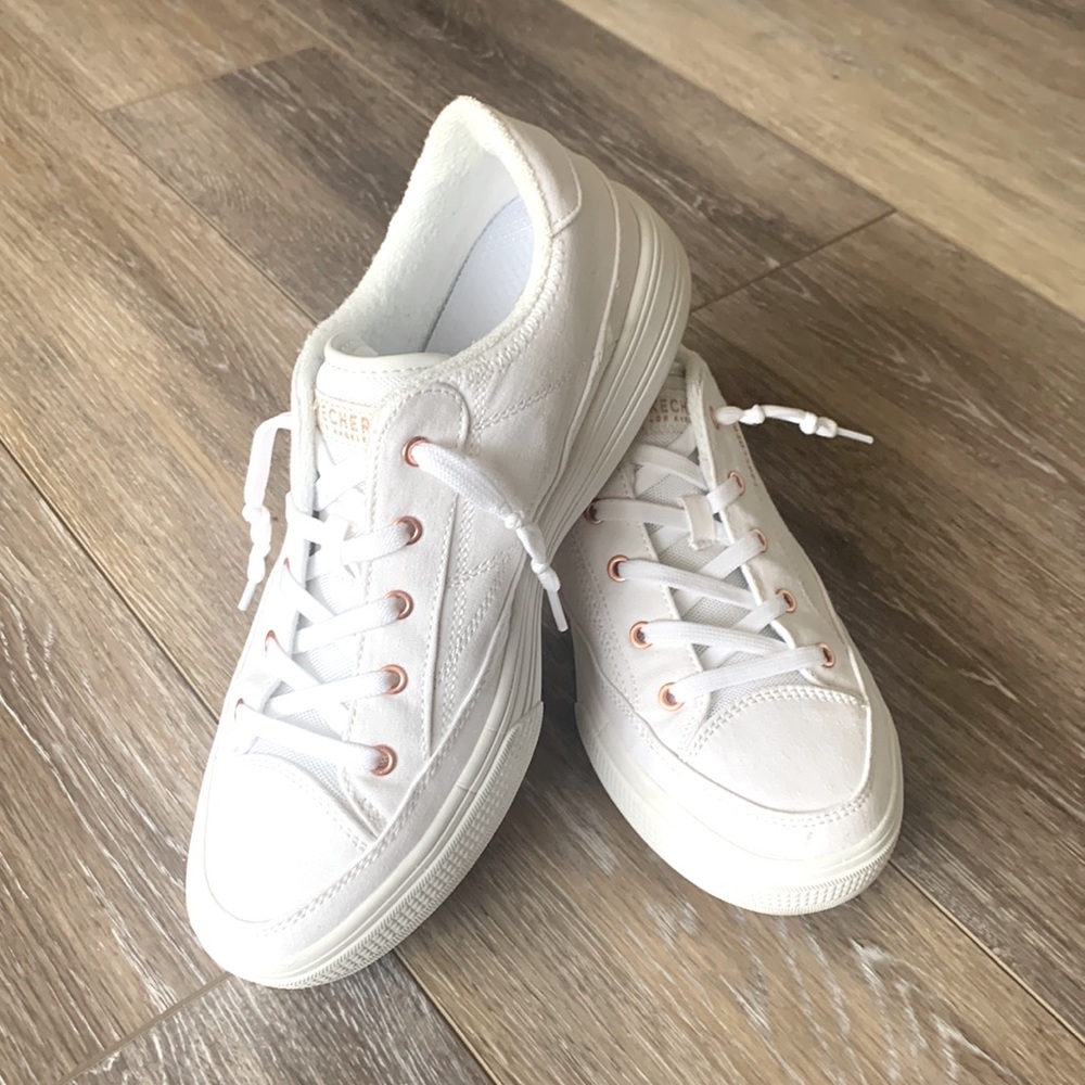 Skechers arch fit sneakers